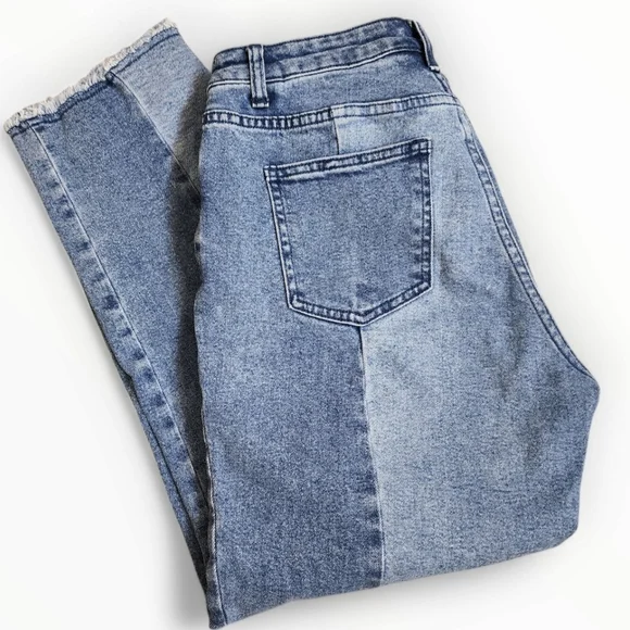 Two Toned Denim Mom Jeans Size 28 High Waisted Raw Hem Cropped - Picture 10 of 13